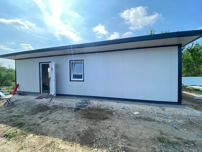 Szendvicspanel Nyaraló 7,5x6m