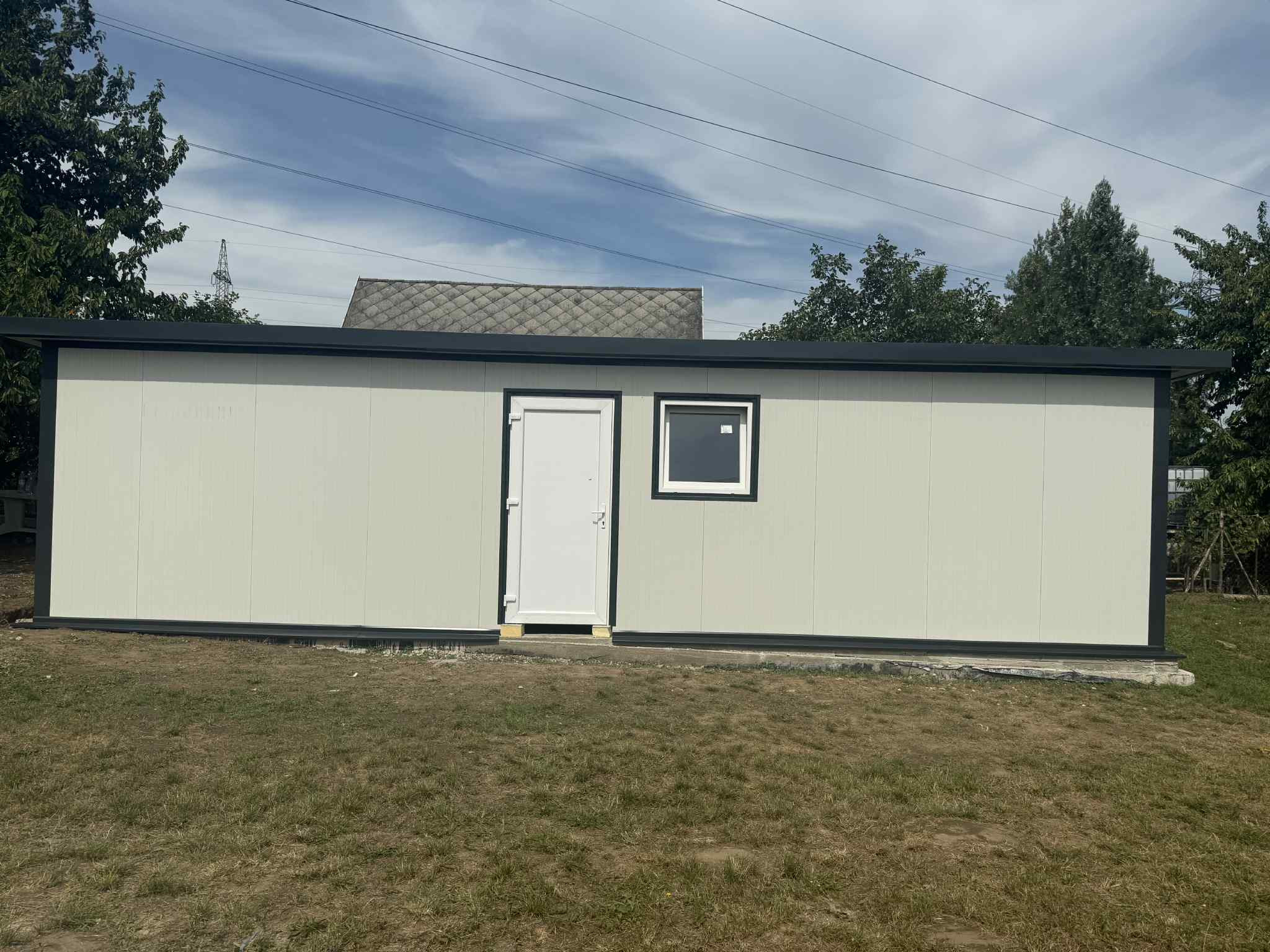 Szendvicspanel Melléképület 10x5m