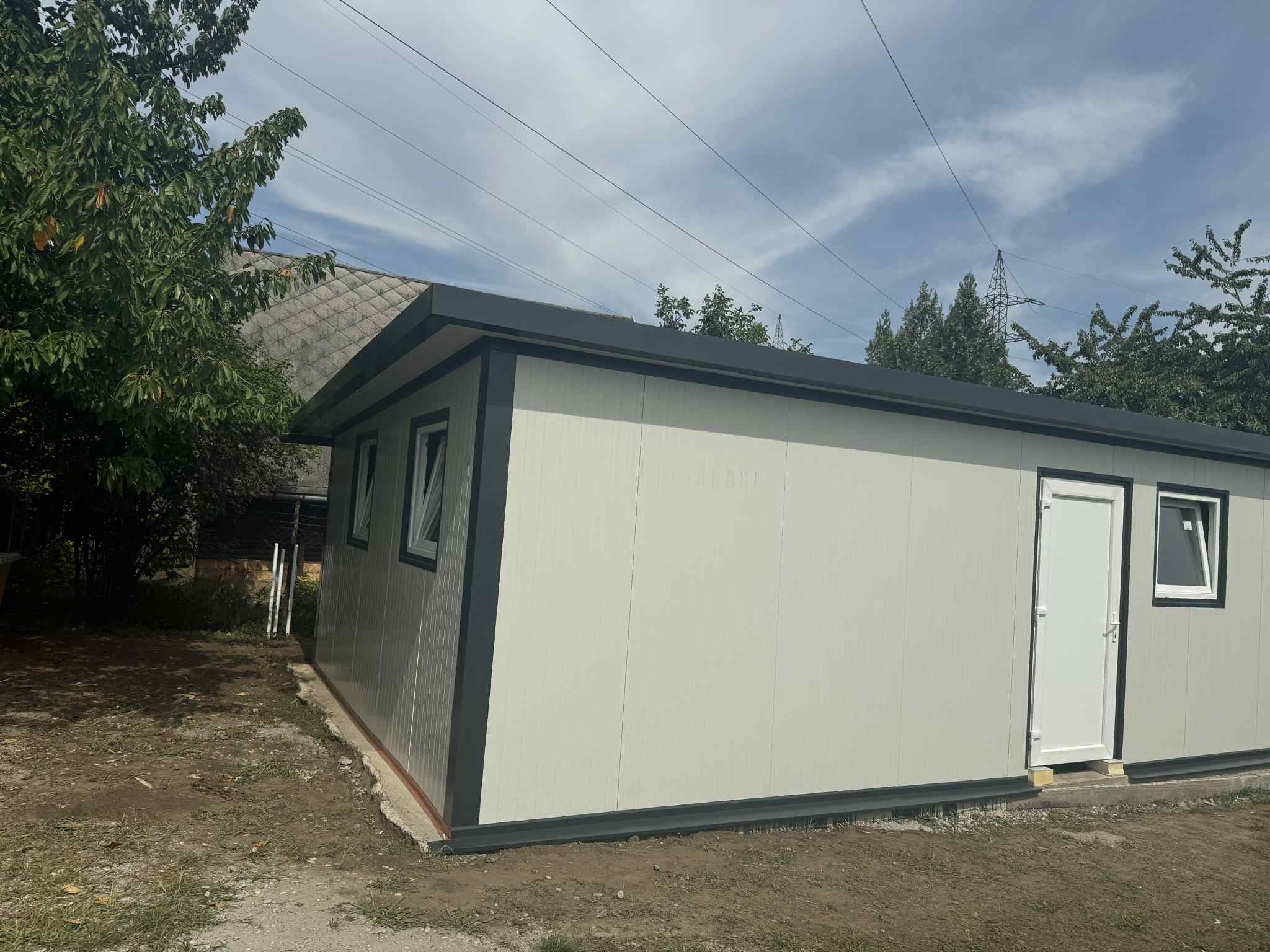 Szendvicspanel Melléképület 10x5m