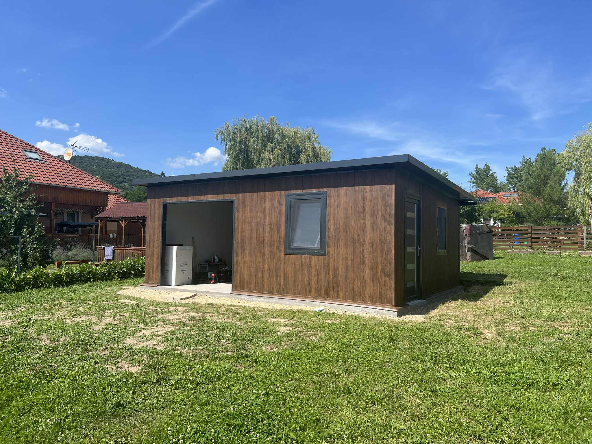 Szendvicspanel Garázs  36m2 DIÓ